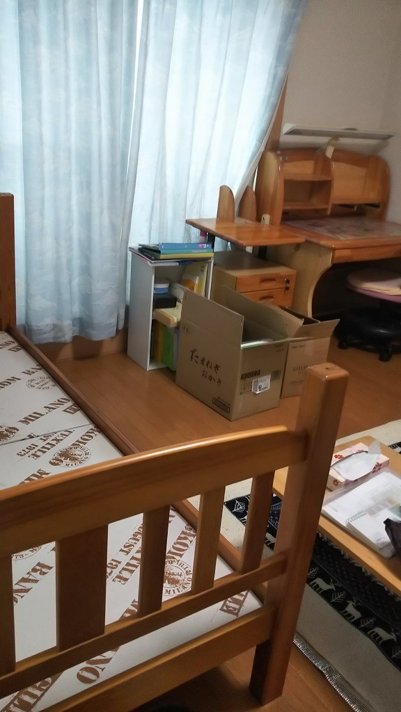 【ひたちなか市】お片付けに伴う勉強机など大型家具3点の回収☆ご希望日でお伺いできお喜び頂けました。